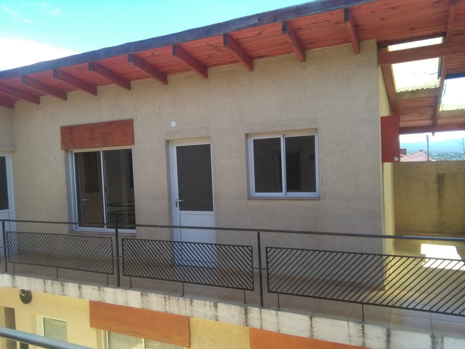 Monoambiente en calle Mendoza — foto 2